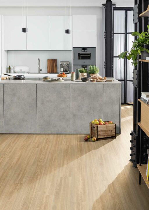 EGGER Classic Natural Soria Oak Laminate Flooring, 193x8x1291mm Image 2