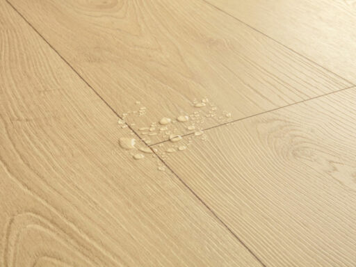 QuickStep CLASSIC Desert Greige Oak Laminate Flooring, 8mm Image 4