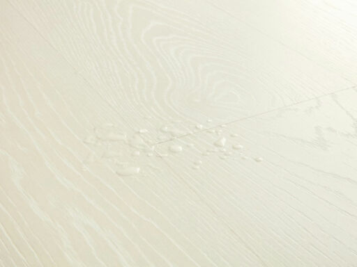 QuickStep CLASSIC Frosty White Oak Laminate Flooring, 8mm Image 3