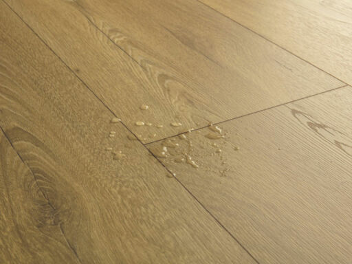 QuickStep CLASSIC Honey Brown Oak Laminate Flooring, 8mm Image 3
