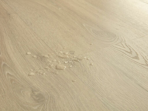 QuickStep CLASSIC Sandy Greige Oak Laminate Flooring, 8mm Image 3