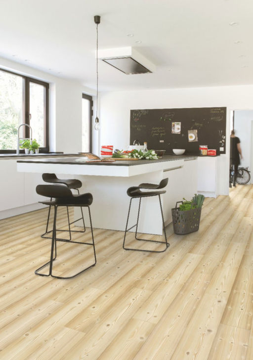 QuickStep Impressive Natural Pine 4v Laminate Flooring, 8mm Image 3