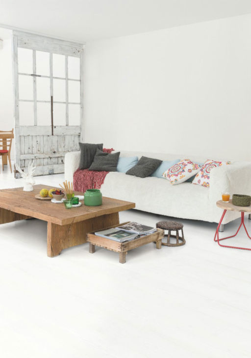 QuickStep Impressive Ultra White Planks Laminate Flooring, 12mm Image 2