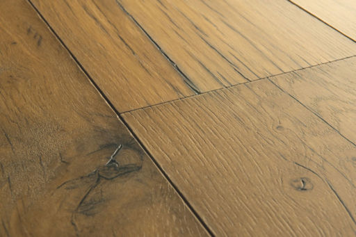 QuickStep Capture Cracked Oak Natural Laminate Flooring, 9mm Image 5