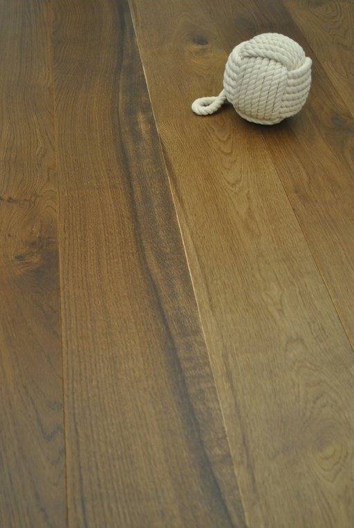 Cheetah Double Smoked Oak Engineered Flooring, Rustic, Matt Lacquered, 190x6x20 mm Image 2