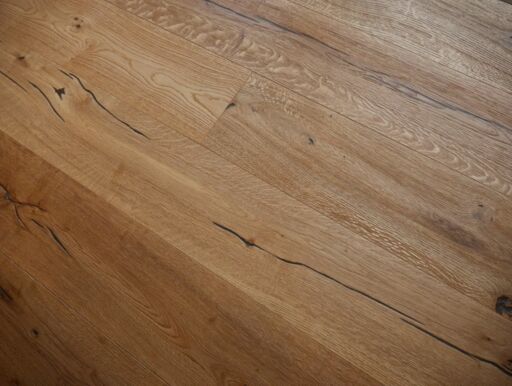 Tradition Antique Engineered Oak Flooring, Natural Distressed, Brushed, 220x15x2220mm Image 3