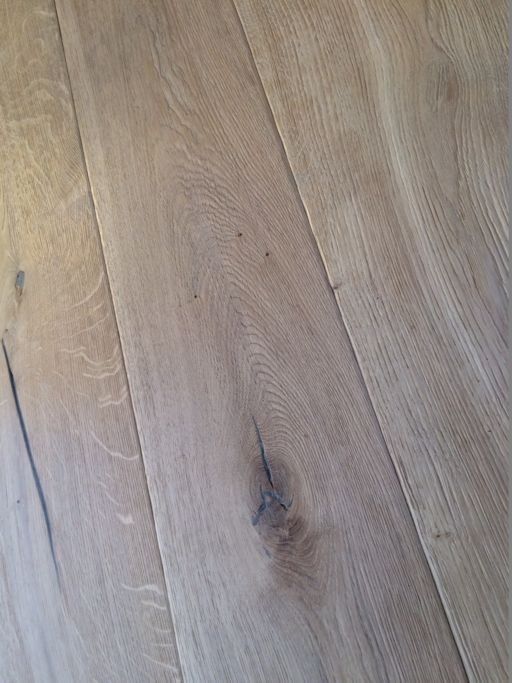 Tradition Antique Engineered Oak Flooring, Rustic, Distressed, Brushed, Unfinished, 220x20x2200 mm Image 2