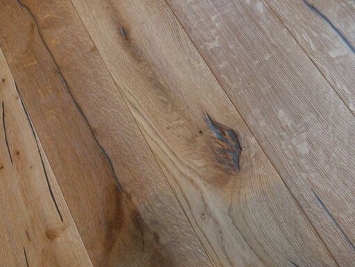 Tradition Antique Natural Oak Engineered Flooring, Rustic, Distressed, Brushed & Oiled, 190x20x1900mm Image 4