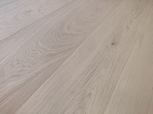 Tradition Engineered Cappuccino White Oak Flooring, Oiled, 242x15x2350 mm Image 2