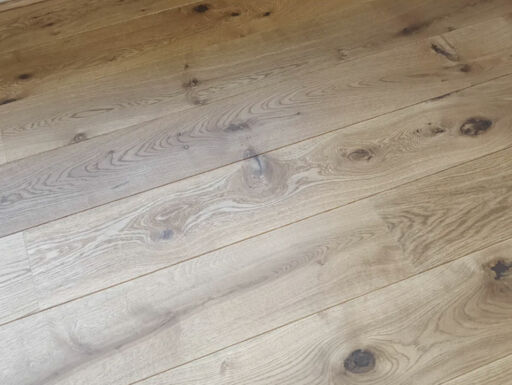 Tradition Engineered Oak Flooring, Country Rustic, Natural Oiled, 190x20x1900mm Image 2