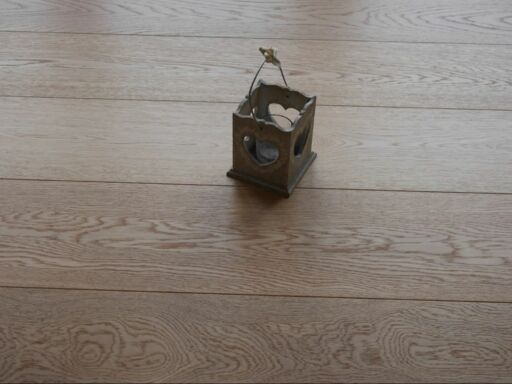 Tradition Oak Engineered Flooring, Prime, Brushed, Matt Lacquered, 190x14x1900mm Image 3