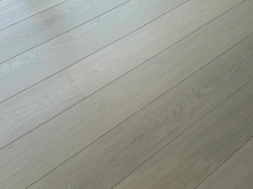 Tradition Oak Engineered Flooring, Prime, Invisible Oiled, 190x14x1900mm Image 4