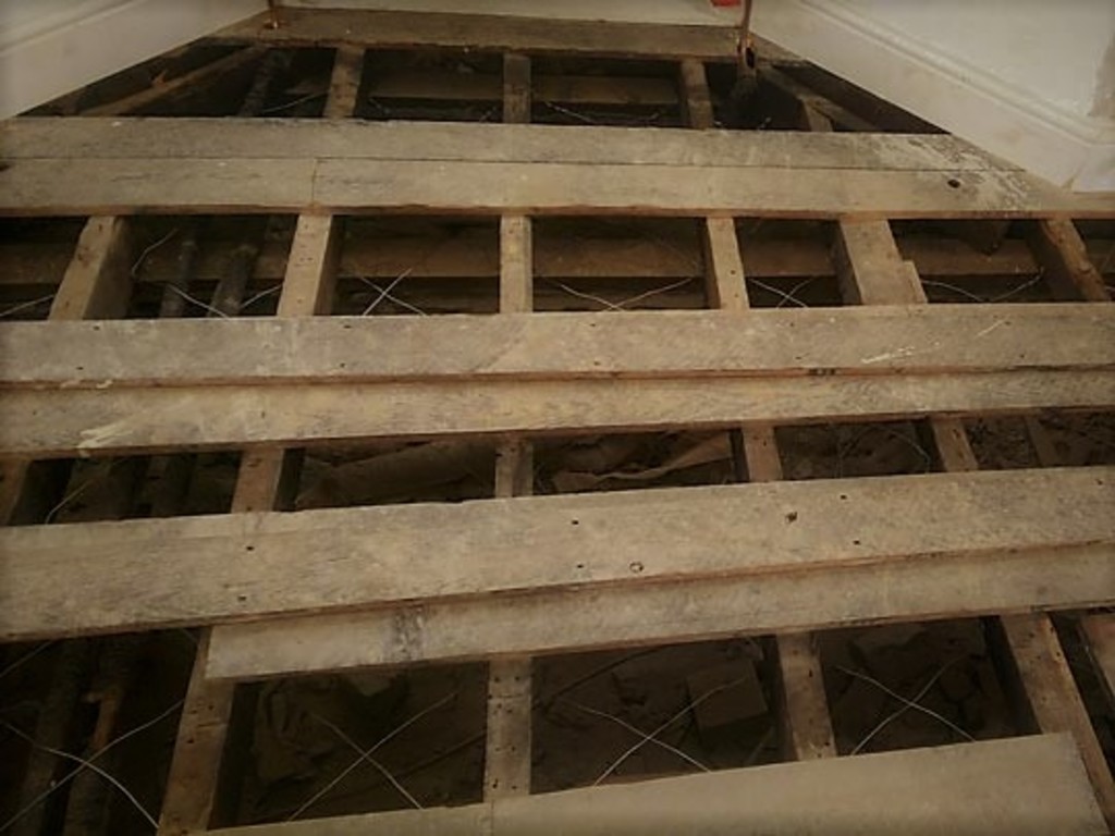 Floorboards restoration