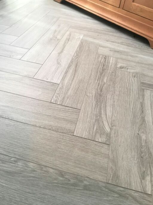 Evolve Hydro Loc 087, Herringbone, Vinyl Flooring, 126x6x610mm