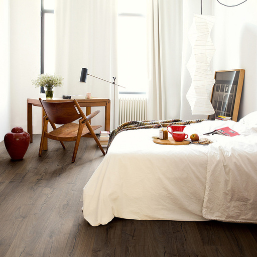 QuickStep Impressive Ultra Classic Oak Brown Laminate Flooring, 12 mm