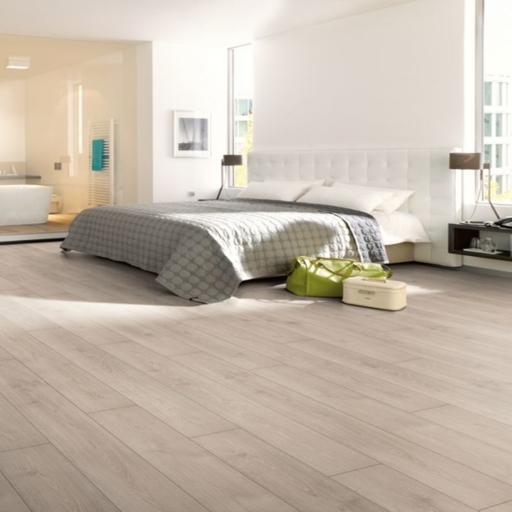 Lifestyle Harrow Light Oak Laminate Floor, 8 mm Image 2