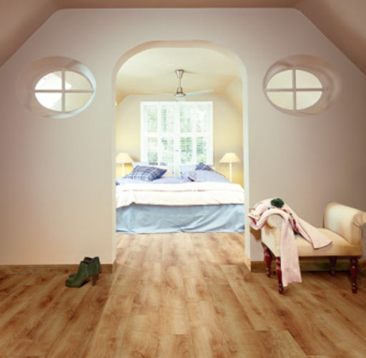 Lifestyle Chelsea Extra Sunset Oak Laminate Flooring, 8 mm
