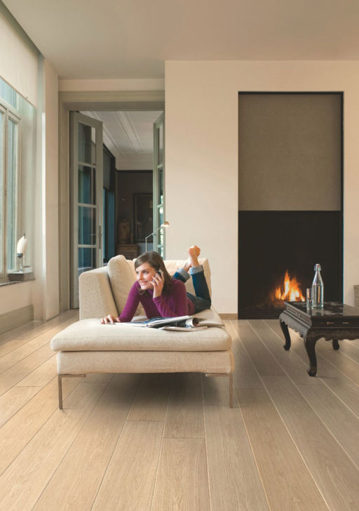 QuickStep LARGO White Varnished Oak Planks 4v Laminate Flooring 9.5 mm