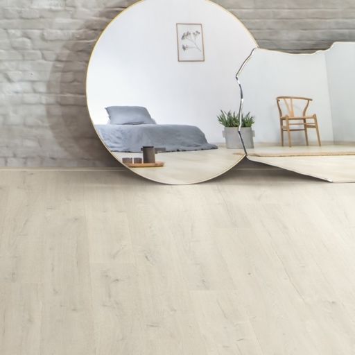QuickStep Signature Soft Patina Oak Laminate Flooring, 9 mm
