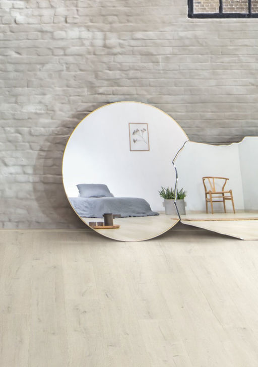 QuickStep Capture Soft Patina Oak Laminate Flooring, 9mm Image 3