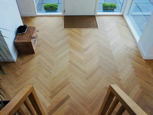 Tradition Classics Herringbone Engineered Oak Flooring, Prime, Oiled, 70x11x490mm Image 4