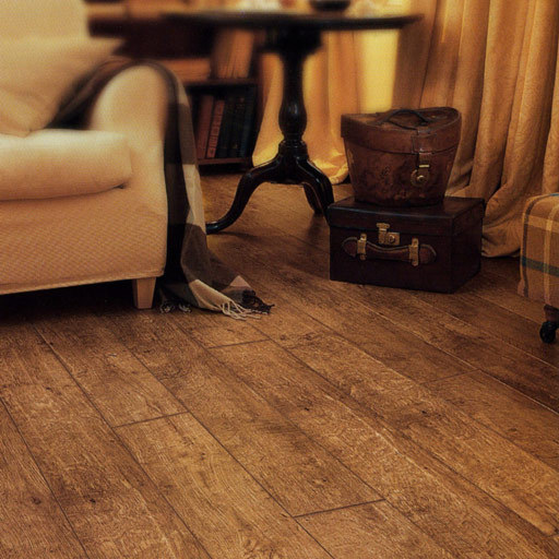 Quickstep Perspective Antique Oak Planks 4v Groove Laminate Flooring 9 5 Mm Laminates - Quickstep Antique Oak Laminate Flooring