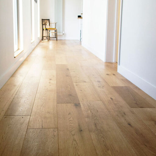 V4 Alpine, Canyon Oak Engineered Flooring, Rustic, Brushed & Oiled, 190x18x1900mm Image 2