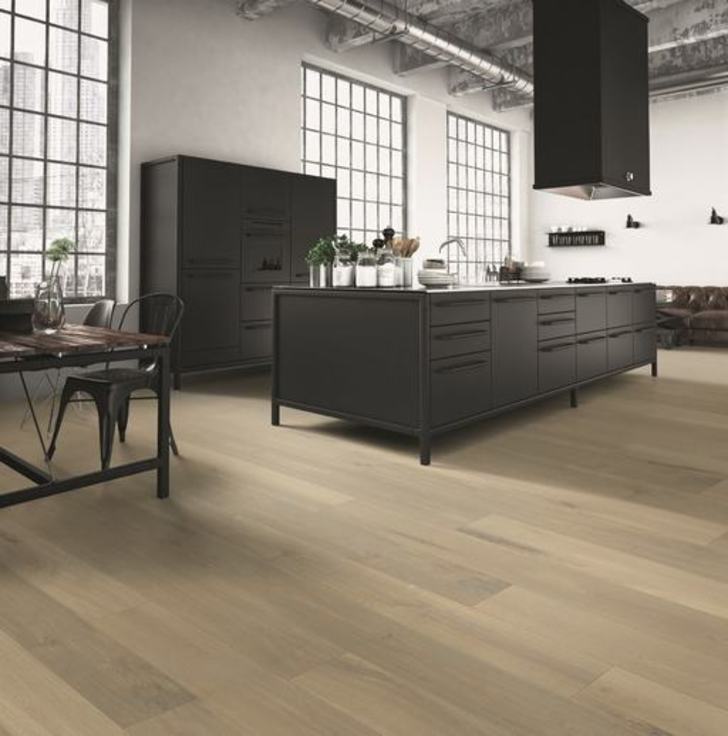 Balterio Grande Wide Bright Laminate Flooring, 9 mm 64090 Balterio