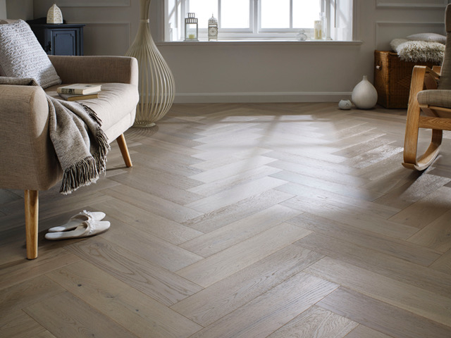 Chene Herringbone Engineered Grey Oak Flooring Brushed Uv Oiled Chene Herringbone Engineered Grey Oak Flooring Brushed Uv Oiled 600x150x14 Mm