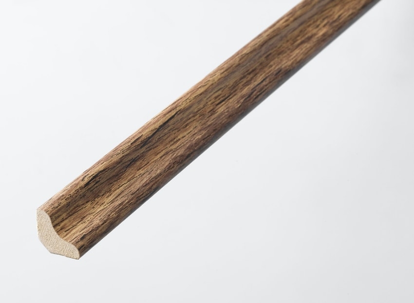 HDF Highland Oak Scotia Beading For Laminate Floors, 18x18 mm, 2.4 m